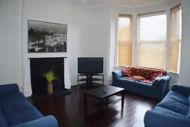 6 bed house, Woodborough Road, Arboretum, Nottingham, NG31AZ - Image 2